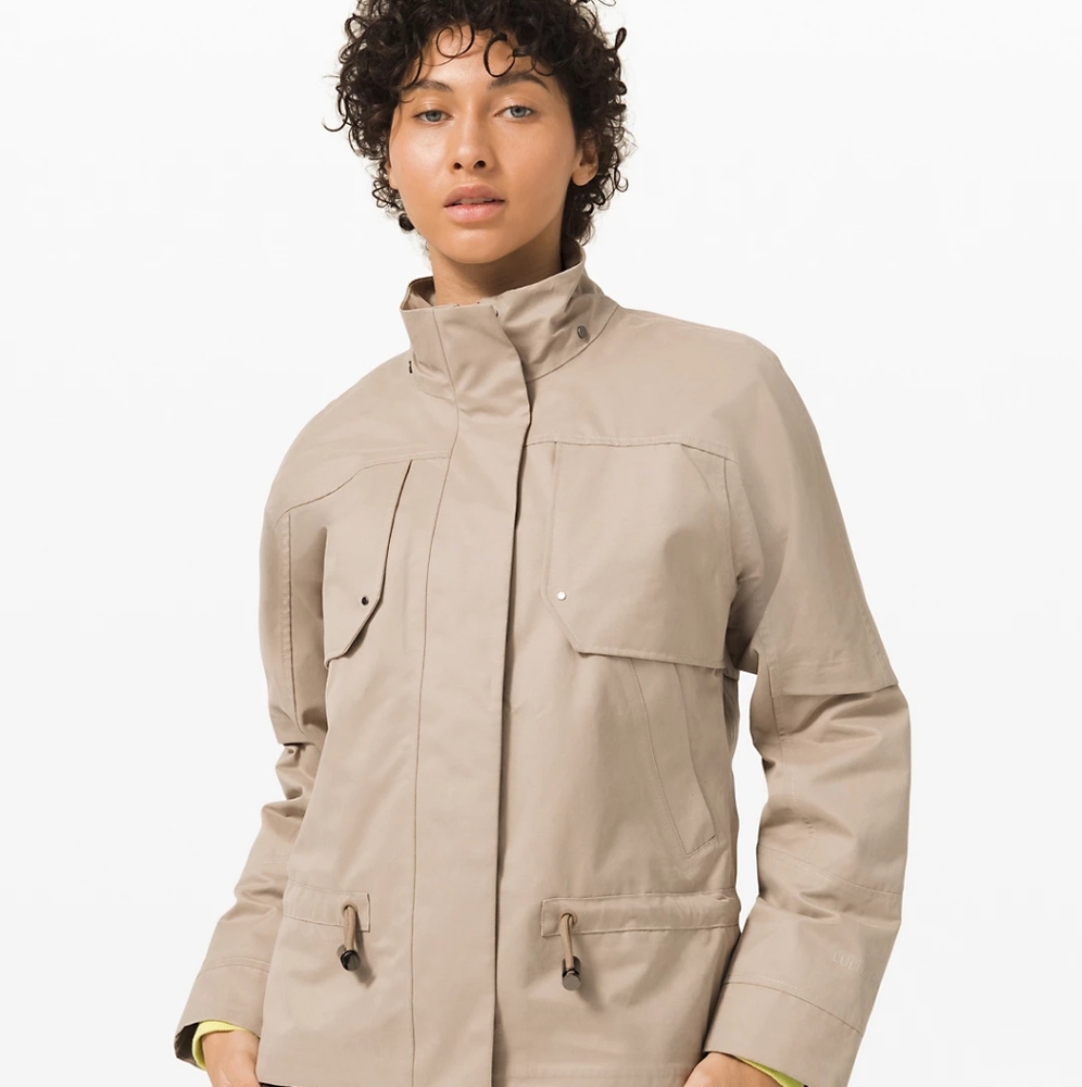 Lululemon Caught in the Rain jacket NWT